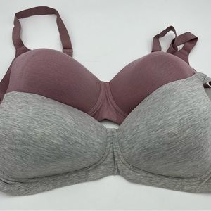 2 Womens bras size 42DD